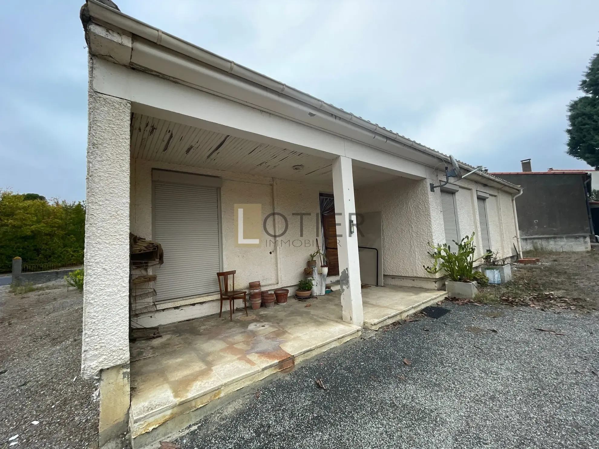 Maison 4 chambres avec grand terrain à Serviès-en-Val dans l'Aude 