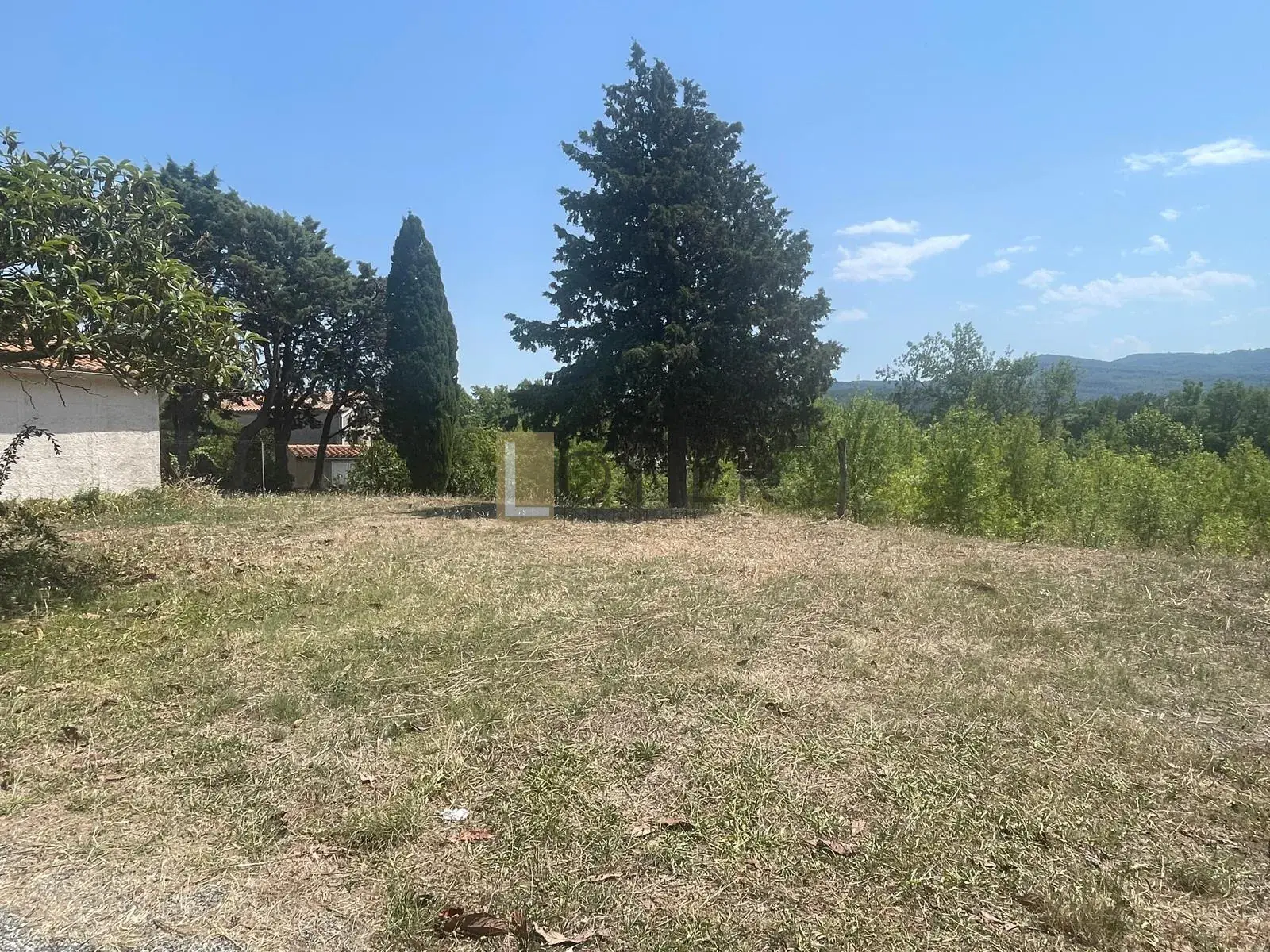 Maison 4 chambres avec grand terrain à Serviès-en-Val dans l'Aude 