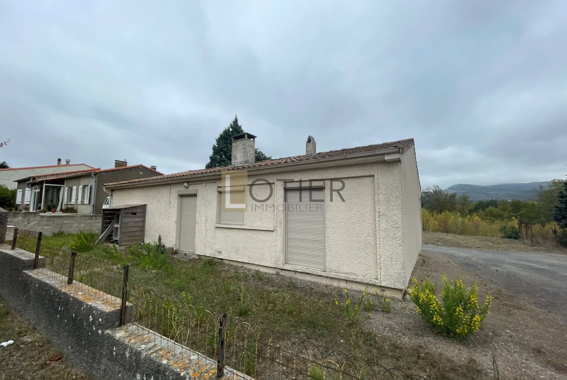 Maison 4 chambres avec grand terrain à Serviès-en-Val dans l'Aude 