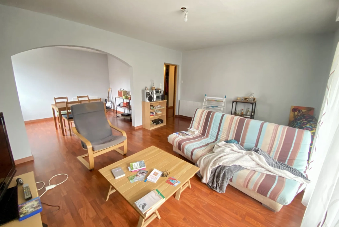 Bel appartement de 110 m² avec terrasse et balcon dans le quartier des Aviateurs à Sélestat 