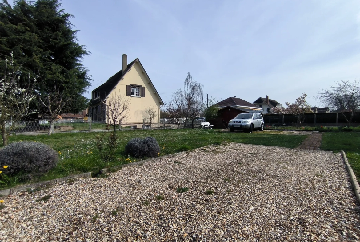 Terrain à bâtir de 506 m² à Saint-Aubin-lès-Elbeuf, proche Rouen 