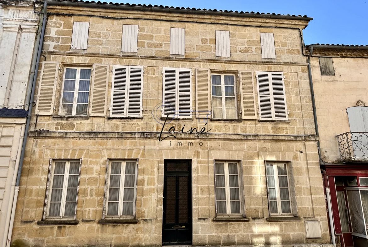 Maison en pierre avec jardin de 90 m² à Sainte-Foy-la-Grande 