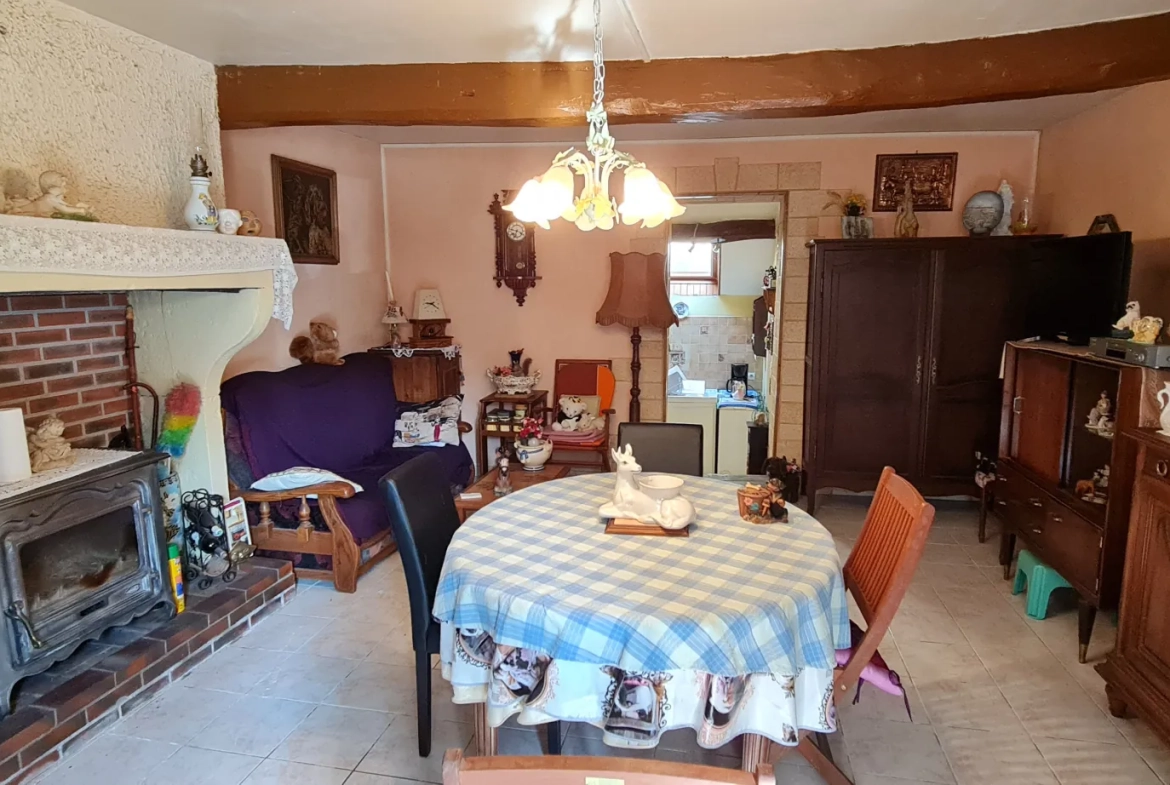 Maison à vendre avec deux habitations, dépendances et jardins près de Clamecy en Bourgogne Nord 
