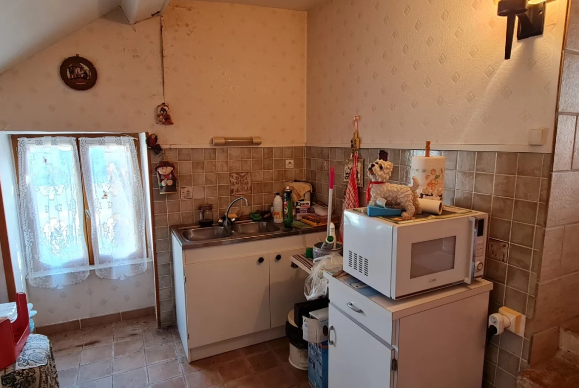 Maison à vendre avec deux habitations, dépendances et jardins près de Clamecy en Bourgogne Nord 