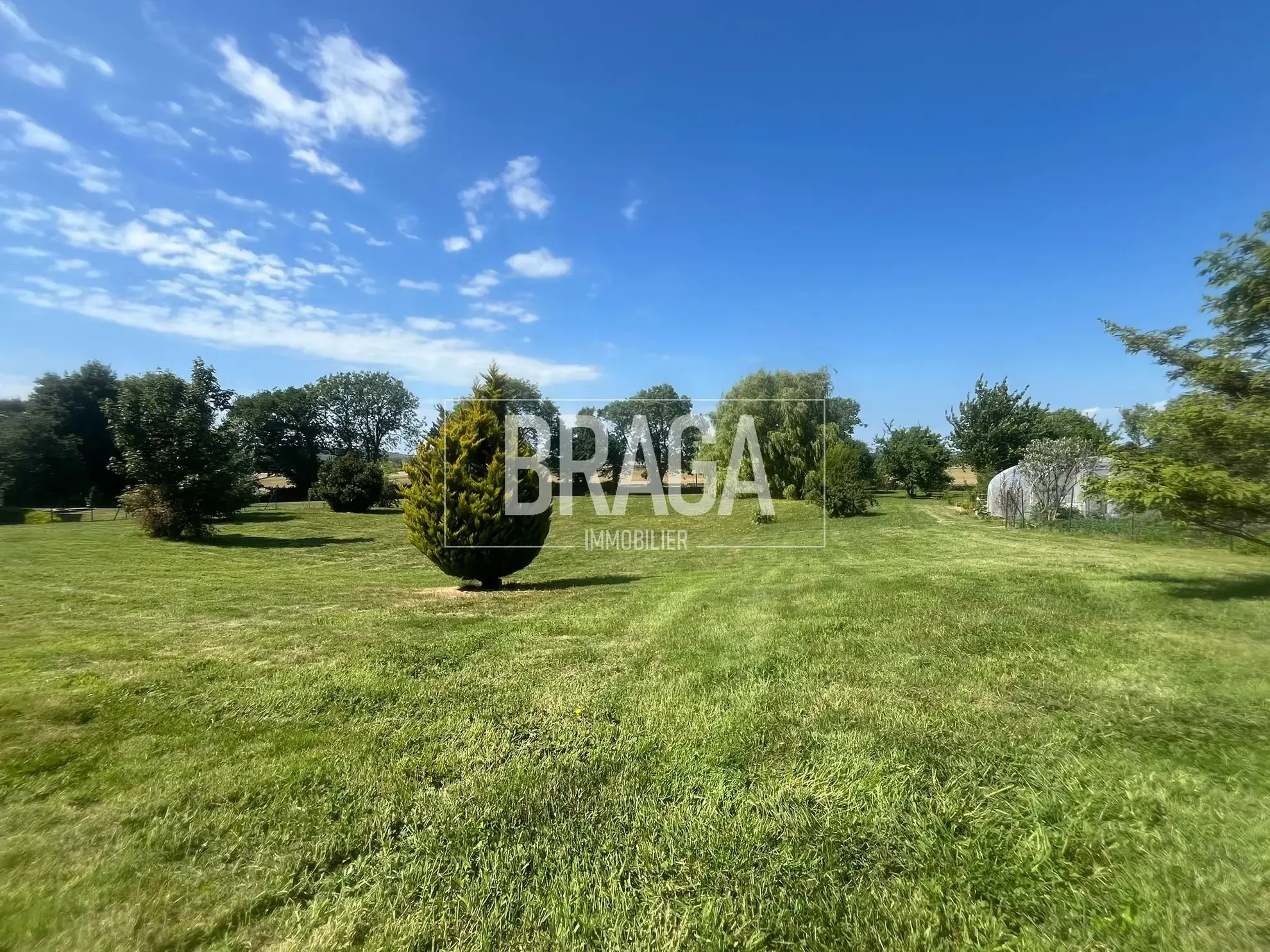 Terrain constructible à Baincthun de 841 m² dans un cadre paisible 