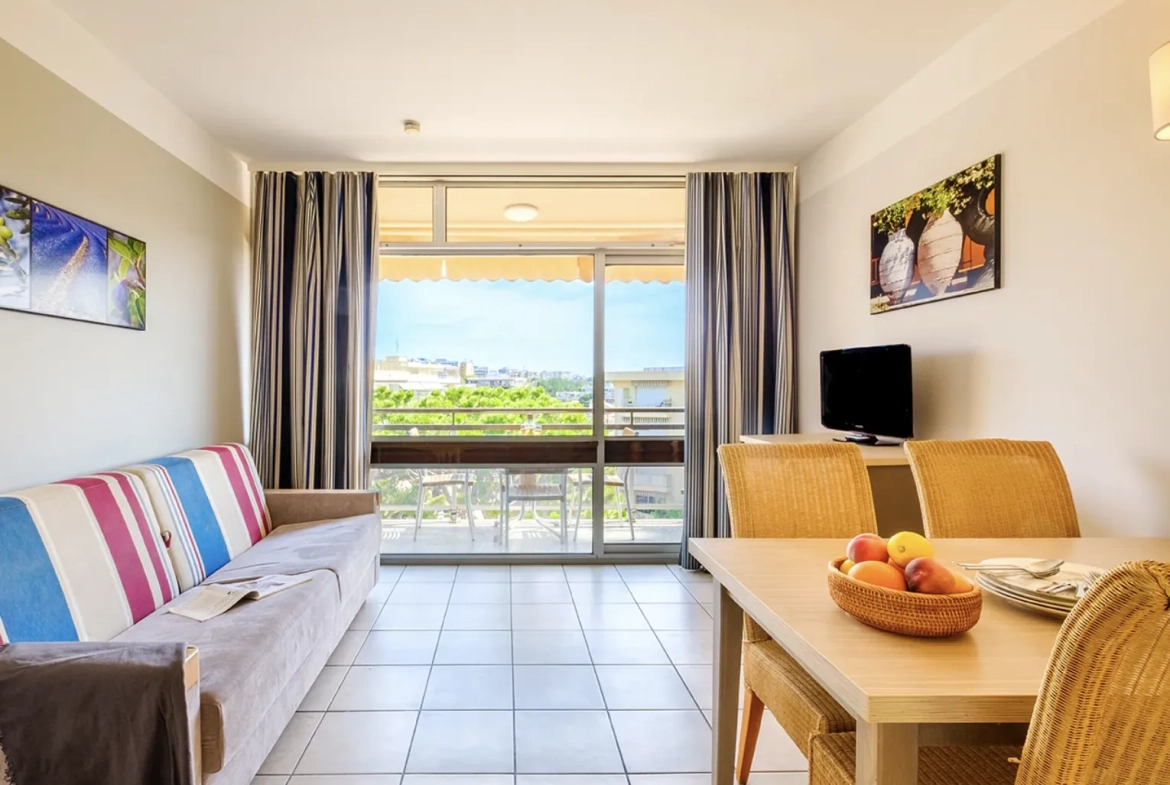 Investissement immobilier rentabilité 6 % - Studio en bail commercial à Saint-Laurent-du-Var 