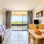 Investissement immobilier rentabilité 6 % - Studio en bail commercial à Saint-Laurent-du-Var