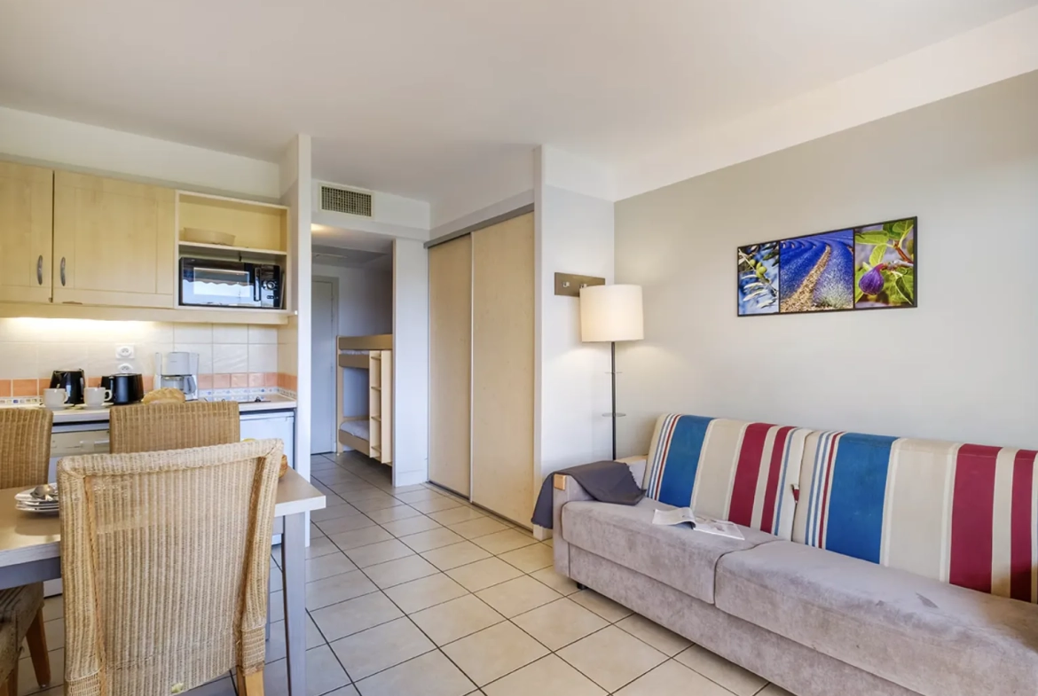 Investissement immobilier rentabilité 6 % - Studio en bail commercial à Saint-Laurent-du-Var 
