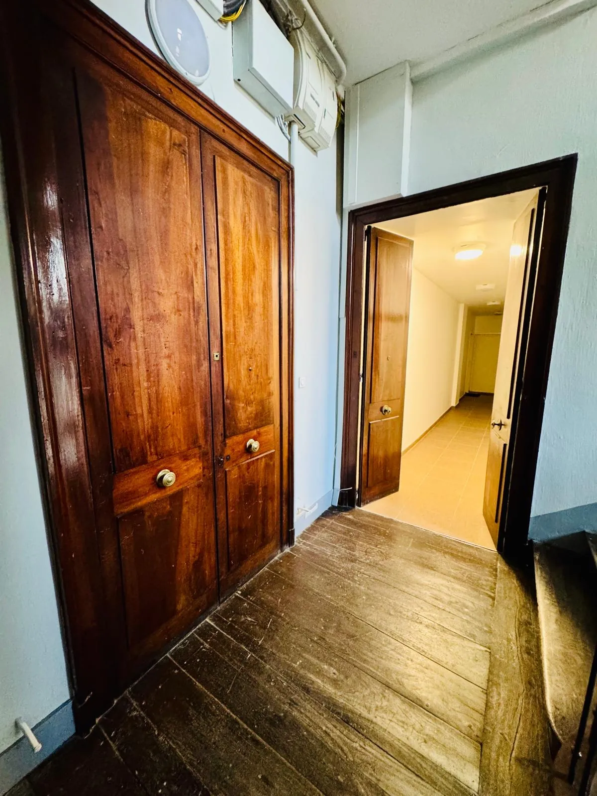 Appartement T2 rénové au cœur de Grenoble, proche tram et parking à saisir 