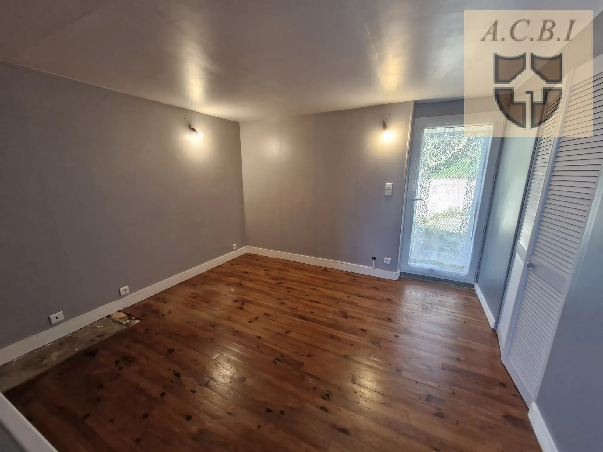 Belle maison de village à Morée avec garage, terrasses et grand terrain de 1200 m² 