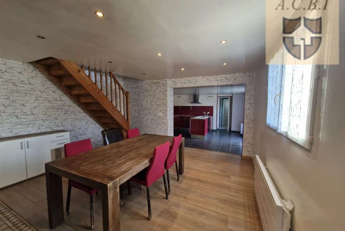 Belle maison de village à Morée avec garage, terrasses et grand terrain de 1200 m² 