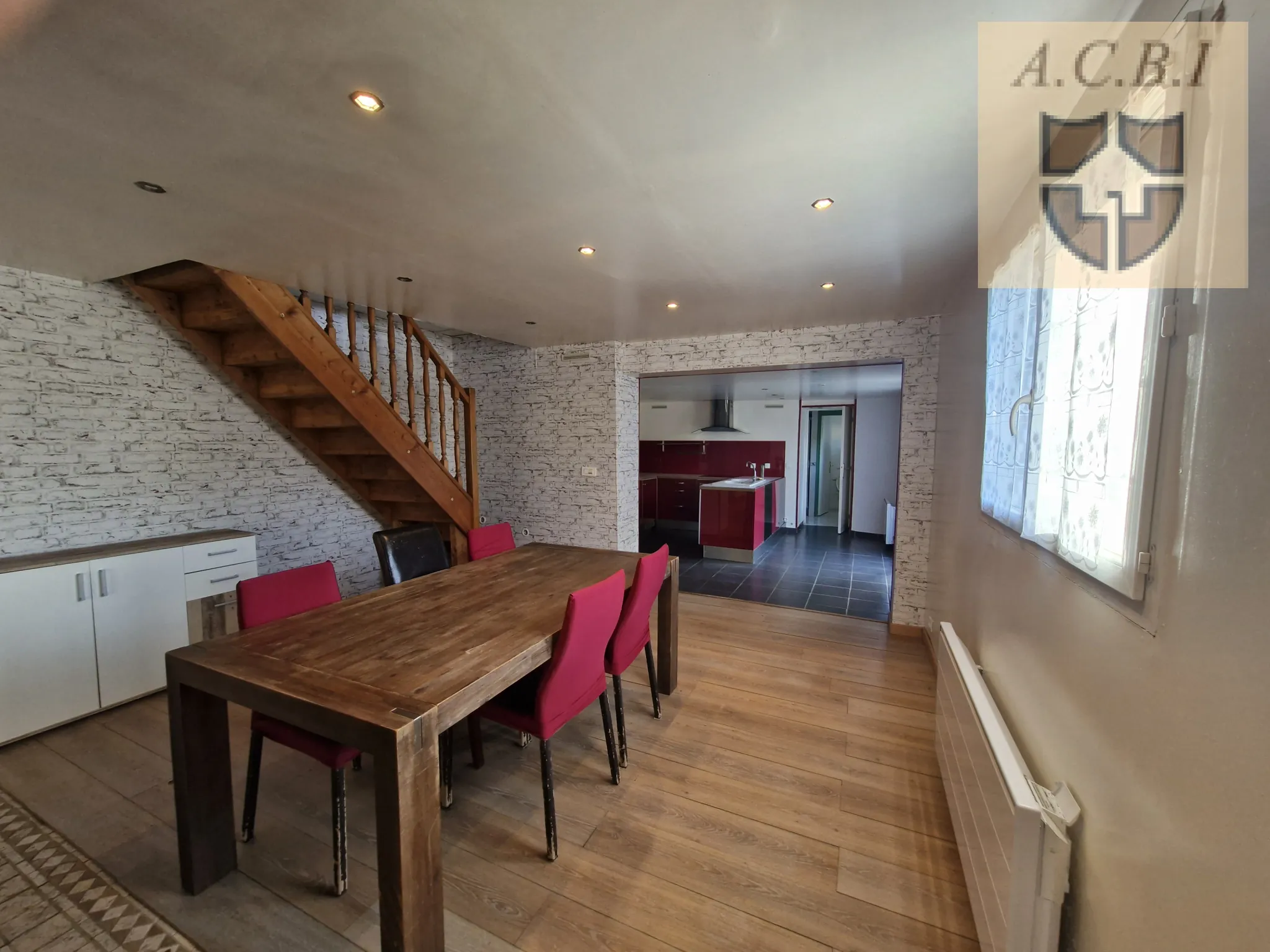 Belle maison de village à Morée avec garage, terrasses et grand terrain de 1200 m² 