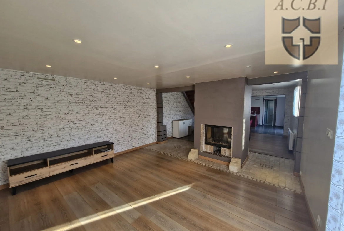 Belle maison de village à Morée avec garage, terrasses et grand terrain de 1200 m² 