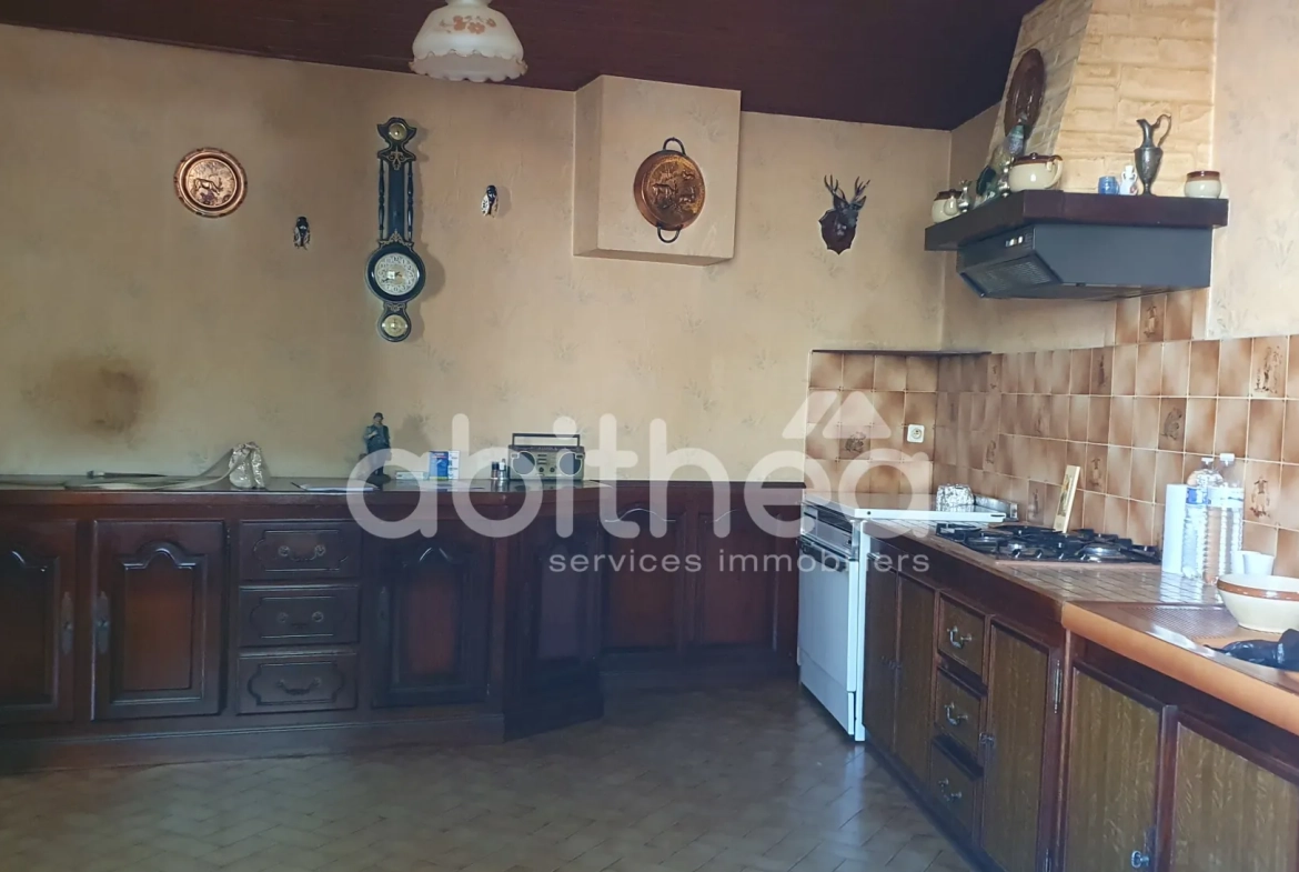 Maison de campagne de 119 m² avec terrain à Suaux (16260) 