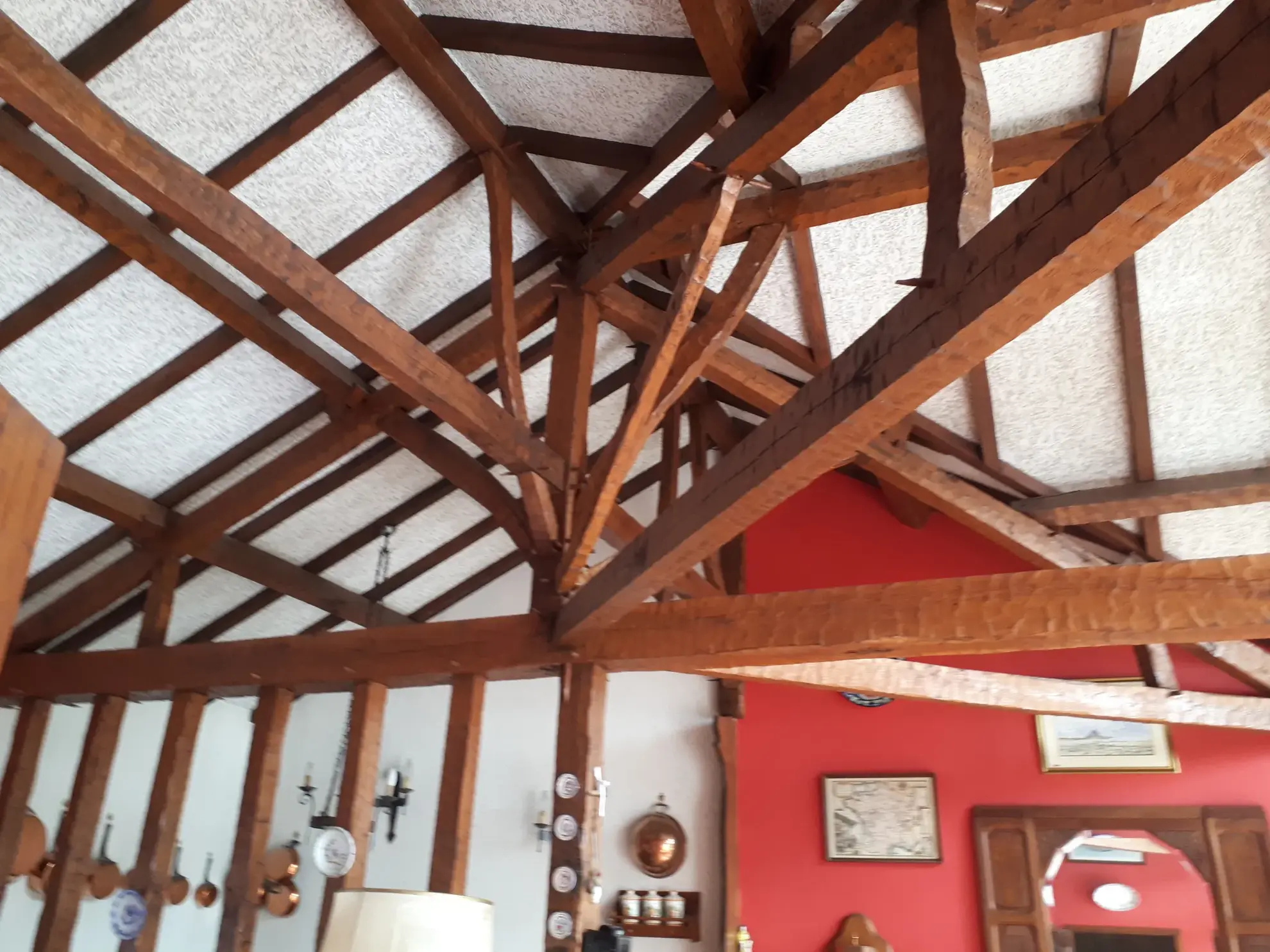 Maison de 166 m² avec jardin arboré et garage à Chatellerault 