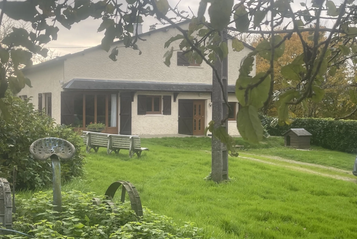 Charmante maison de 170 m² avec grand terrain à Camembert 