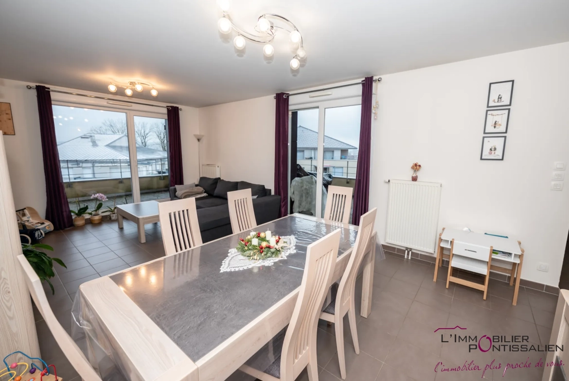 Appartement 3 pièces à Pontarlier avec 2 terrasses et garage 