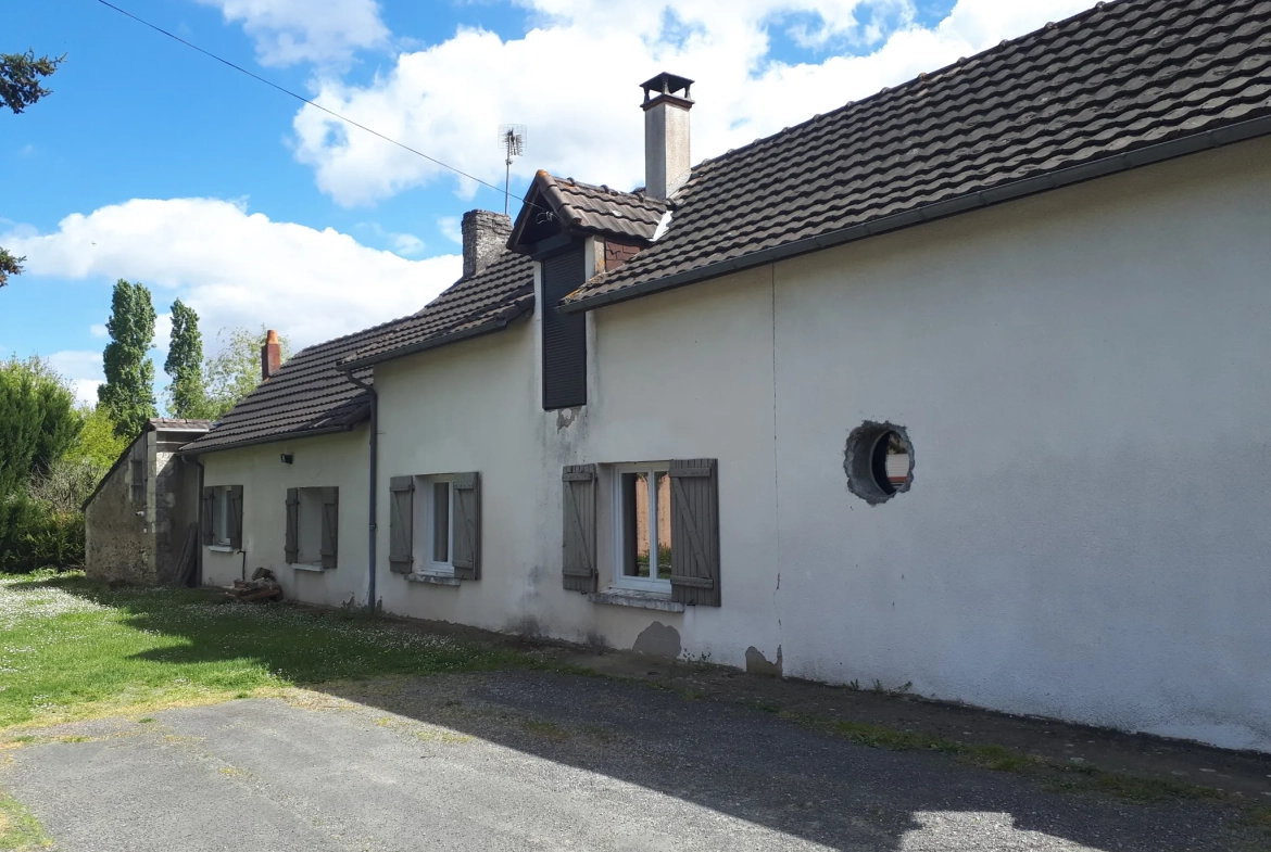 Magnifique maison avec étang et jardin à Les Ormes - 176 m² 