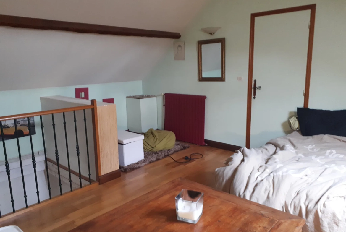 Magnifique maison avec étang et jardin à Les Ormes - 176 m² 