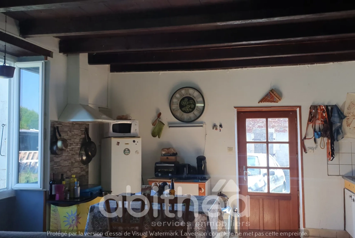 Investissement locatif à Roumazières – Maison et garage loués, rentabilité 12 % 