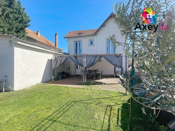 Maison à vendre à Riorges avec piscine et terrain de 500 m²