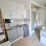 Studette lumineuse de 9,24 m² à Paris 5ème pour pied-à-terre ou étudiant