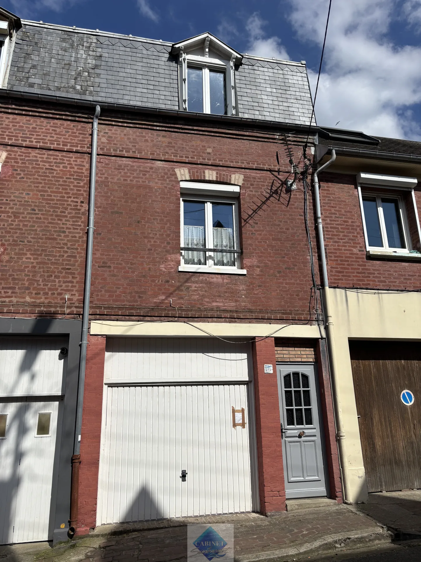 Maison de ville avec garage à Ault proche mer et commerces 