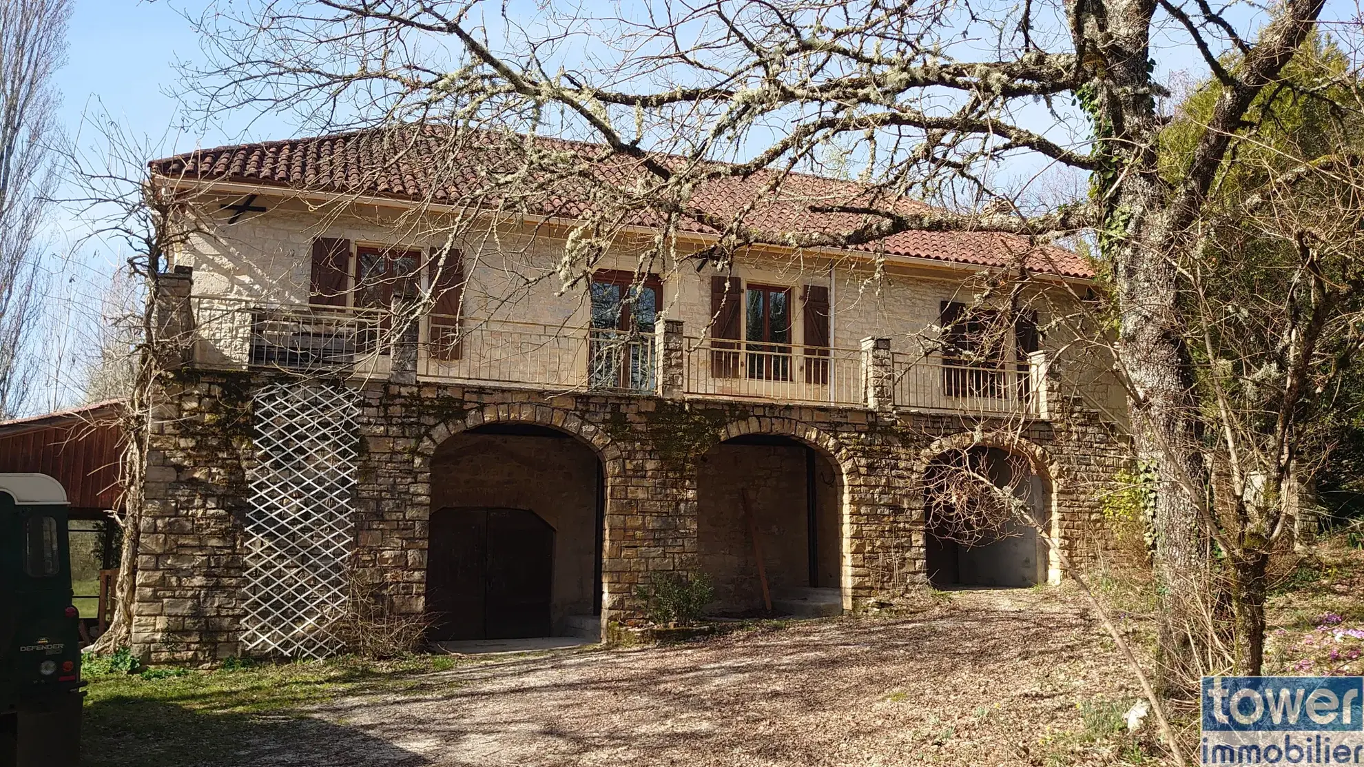 Charmante maison en pierre avec terrain fruitier à Boissières, proche Cahors 