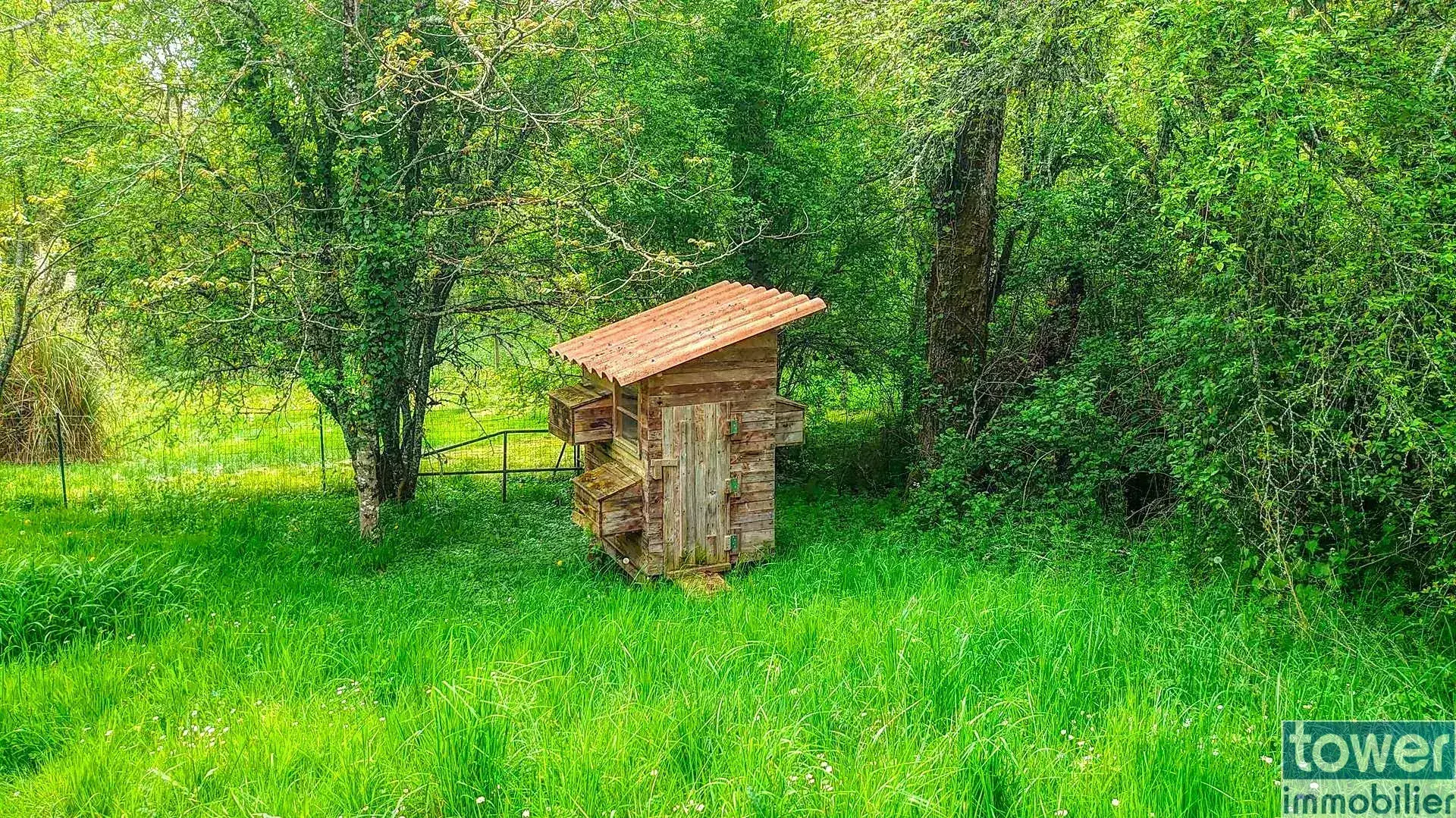 Charmante maison en pierre avec terrain fruitier à Boissières, proche Cahors 