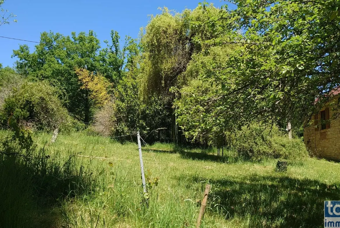 Charmante maison en pierre avec terrain fruitier à Boissières, proche Cahors 