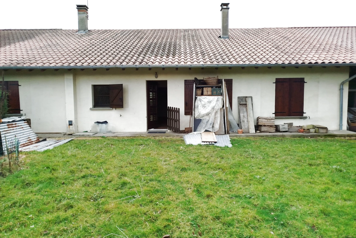 À vendre ferme rénovée de 120 m² à Cormoz, vue Revermont 