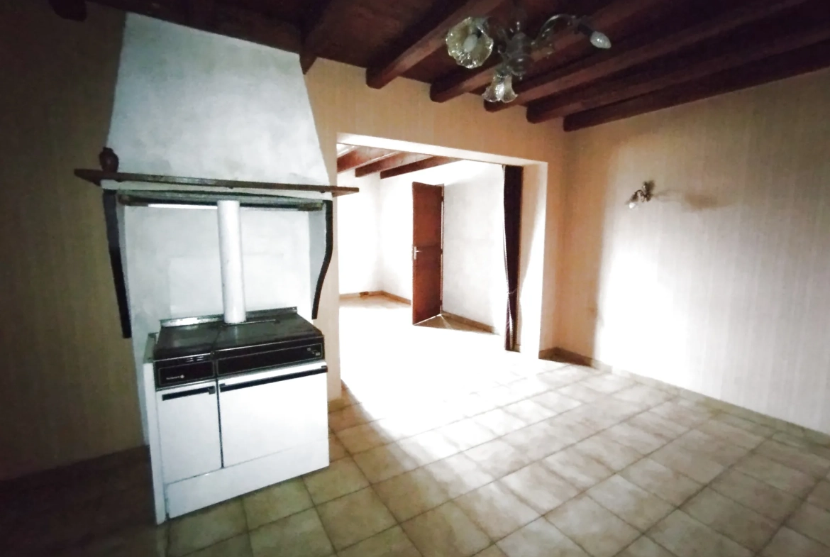 À vendre ferme rénovée de 120 m² à Cormoz, vue Revermont 