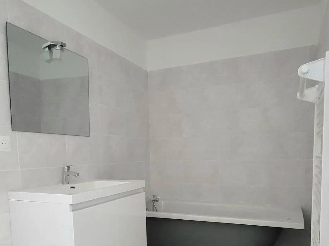 Maison à Vienne (38200) avec garage, terrasse et jardin – Quartier Charavel 