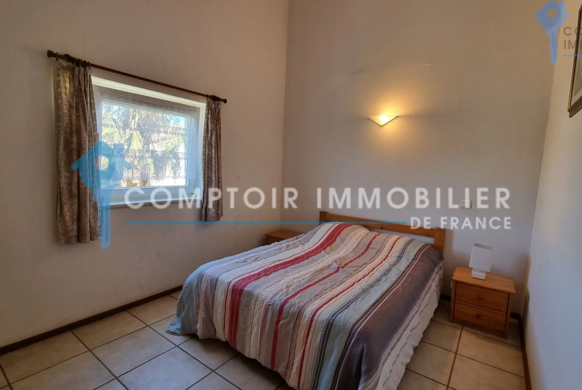 Villa 4 chambres avec piscine dans domaine sécurisé à Vidauban - Var 