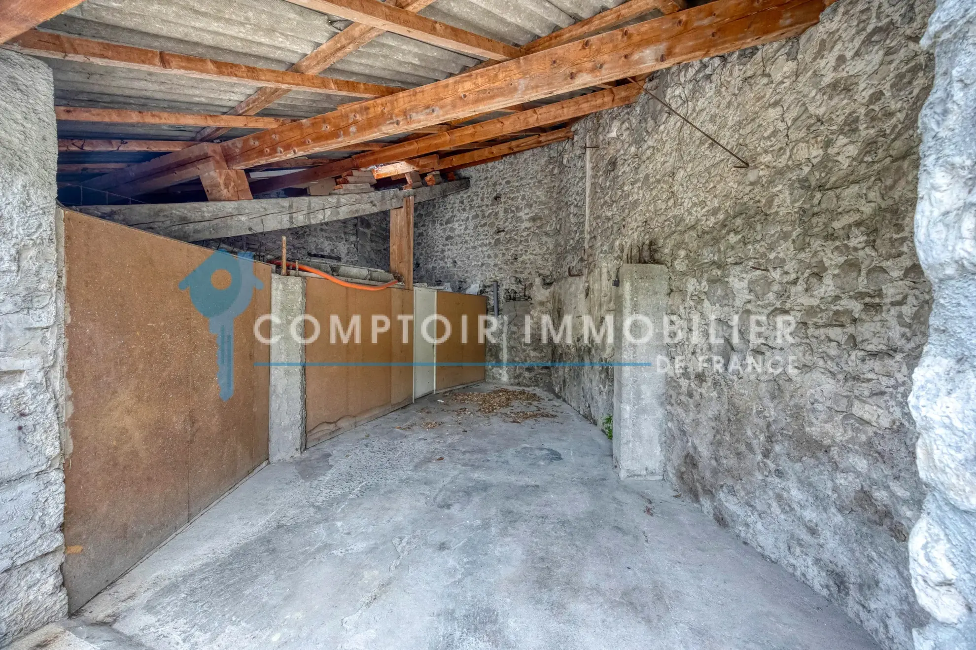 Ensemble immobilier à Biviers (38) – 116m² sur 264m² de terrain idéal pour investisseurs 