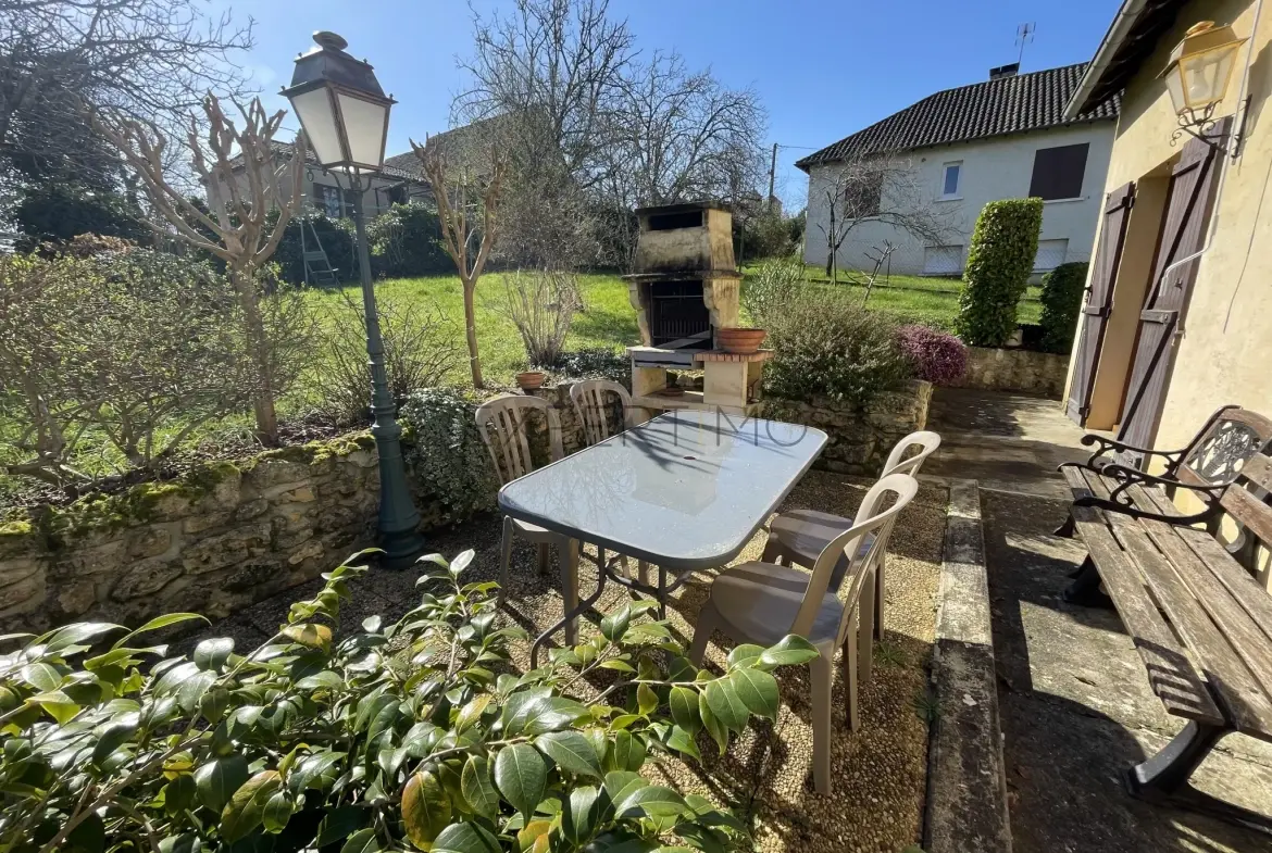 Maison de 120 m² avec jardin à Beaumont-du-Périgord, investissement locatif clé en main 