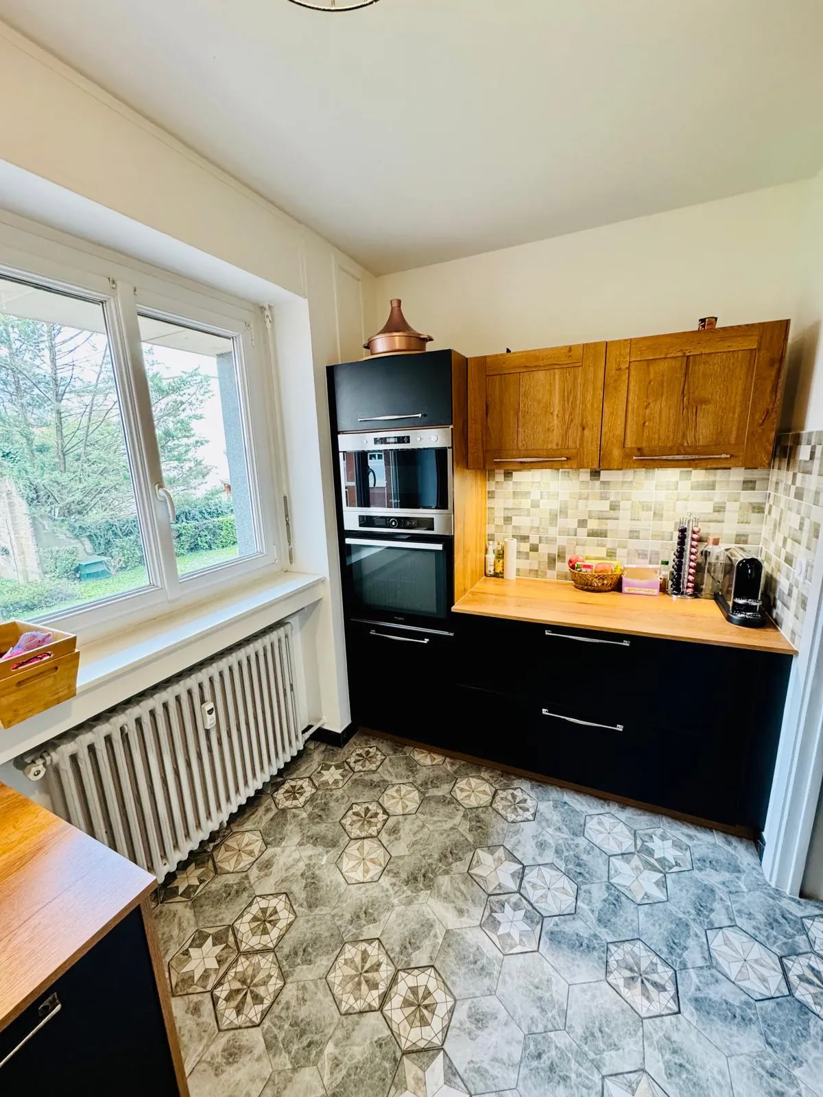 Appartement T4 à Grenoble, 92 m² rénové, proximité clinique Mutualiste 
