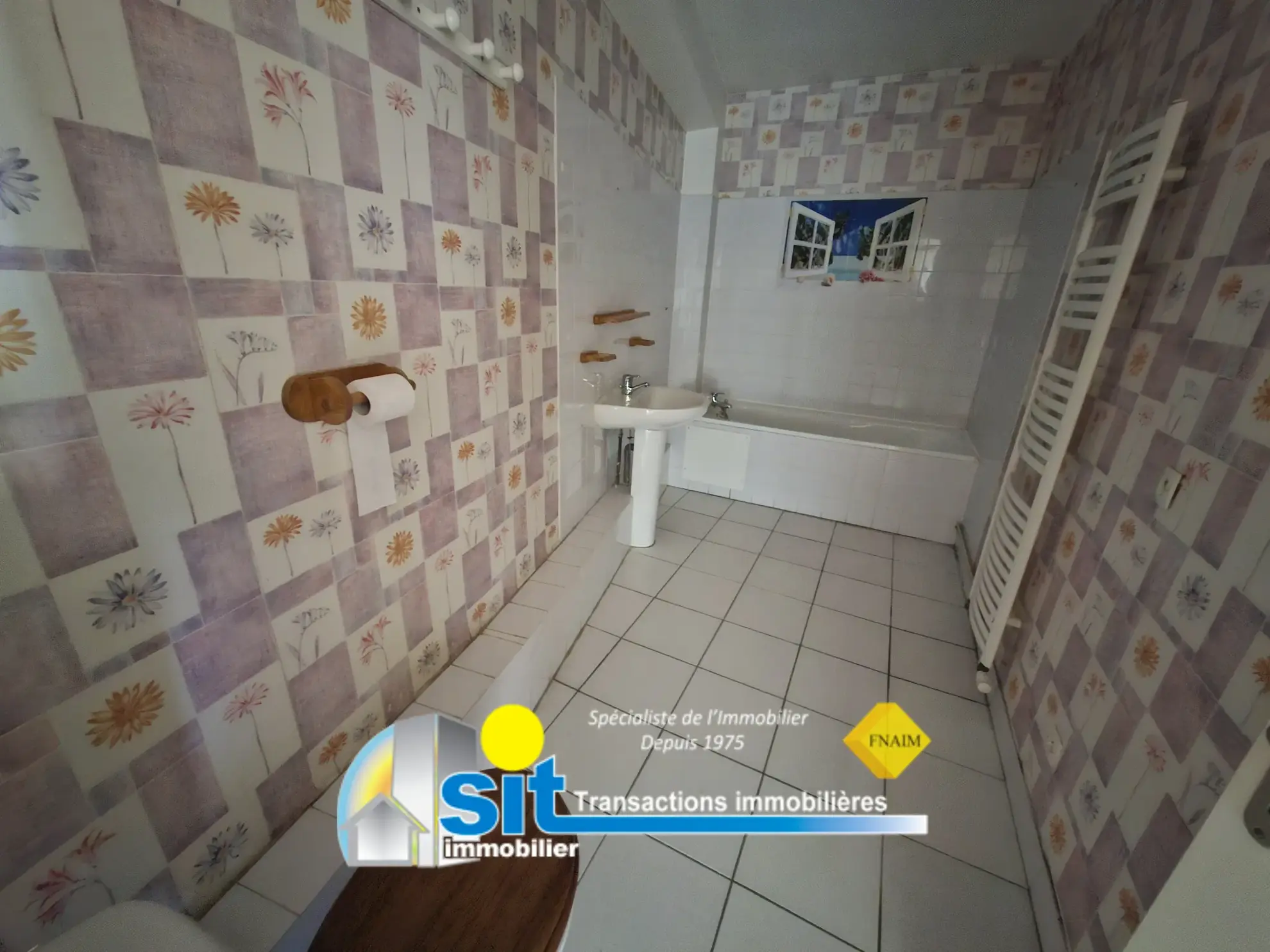 Maison de ville avec garage à Condrieu – 80 m², 2 chambres, secteur calme 