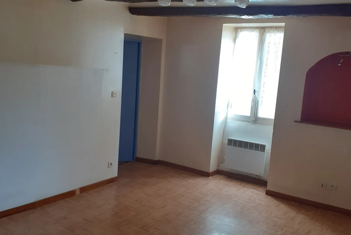 Maison duplex avec deux habitations, terrasse et jardinet au Bousquet d'Orb 