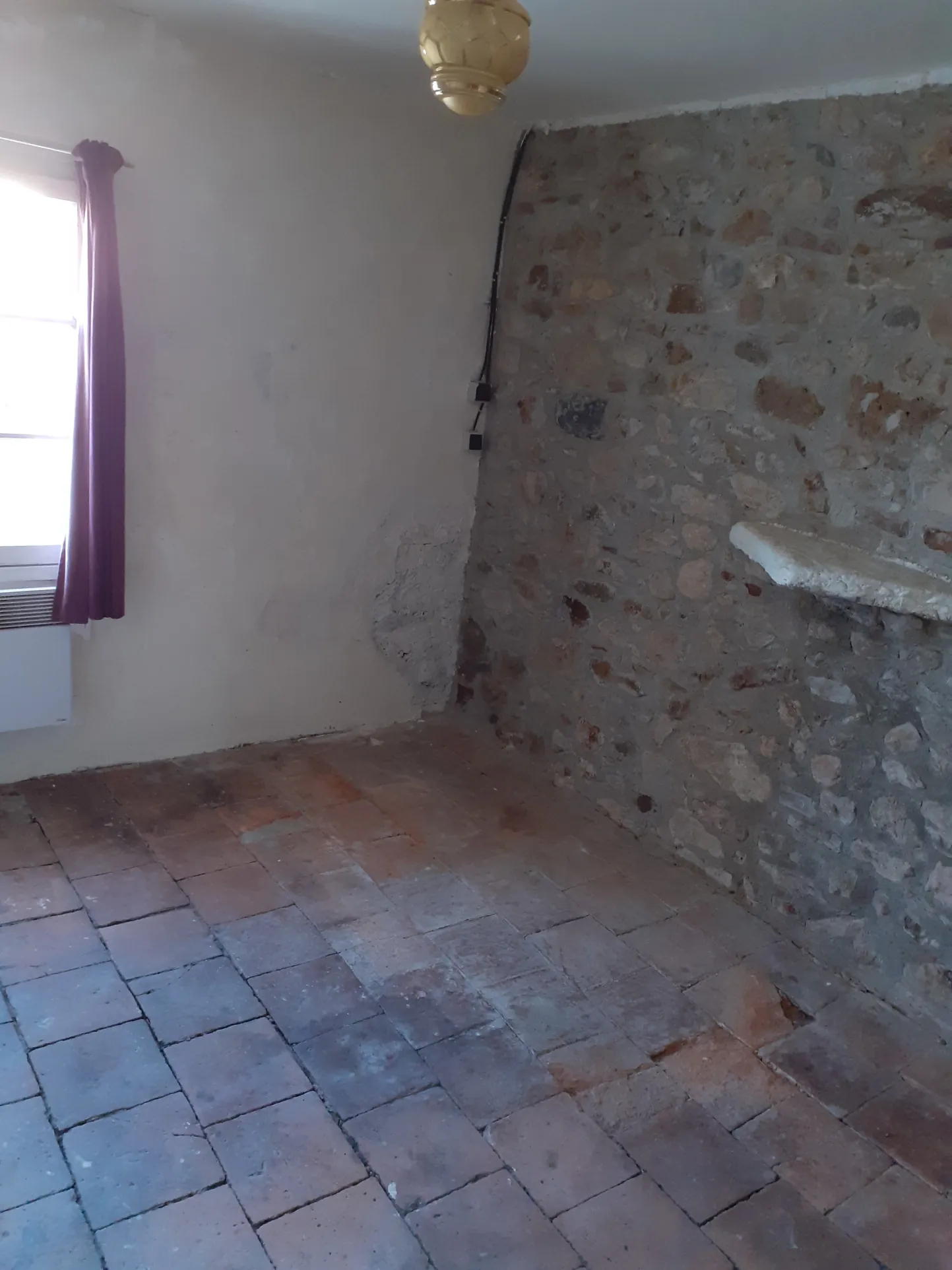 Maison duplex avec deux habitations, terrasse et jardinet au Bousquet d'Orb 