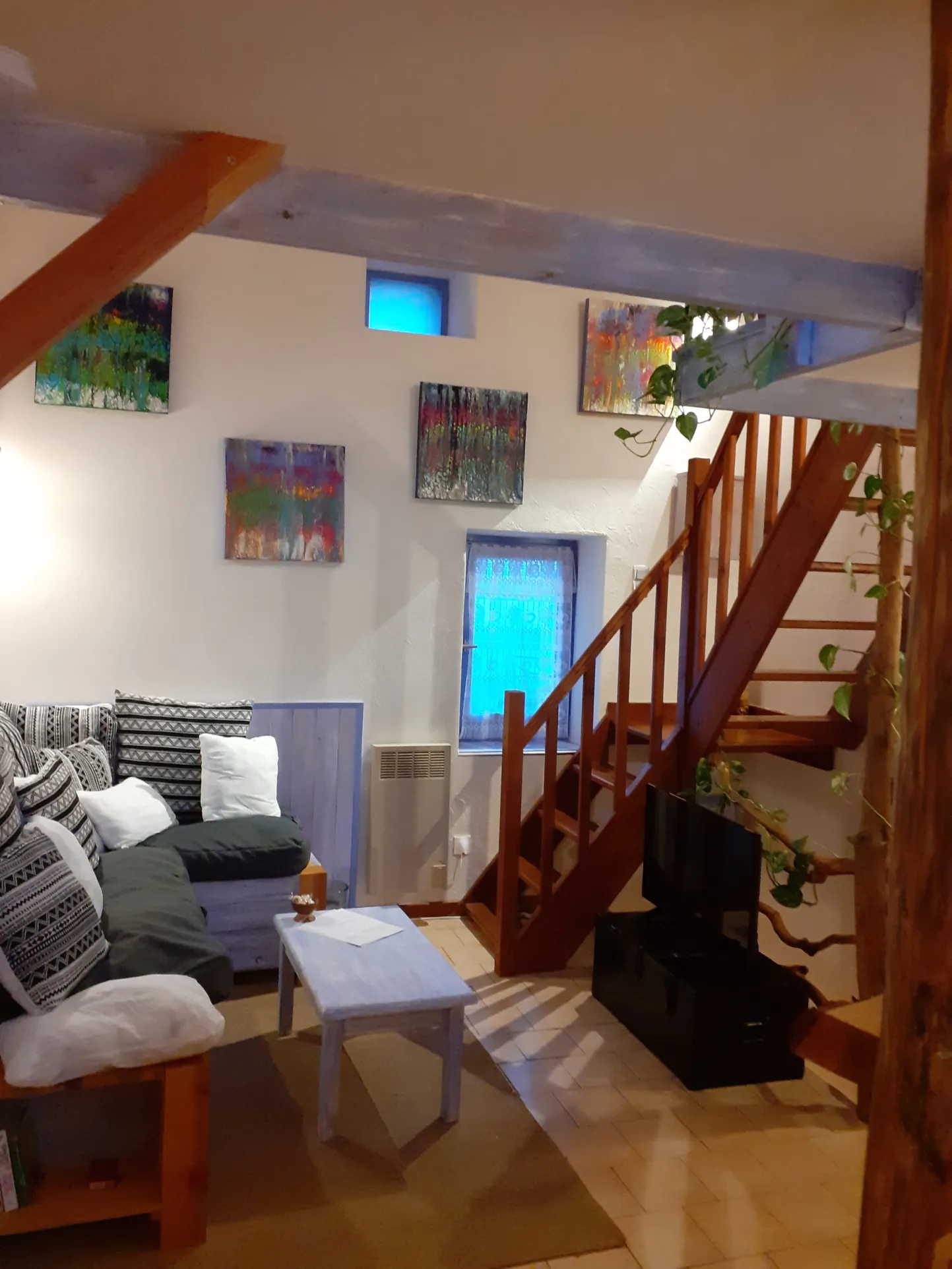 Maison duplex avec deux habitations, terrasse et jardinet au Bousquet d'Orb 