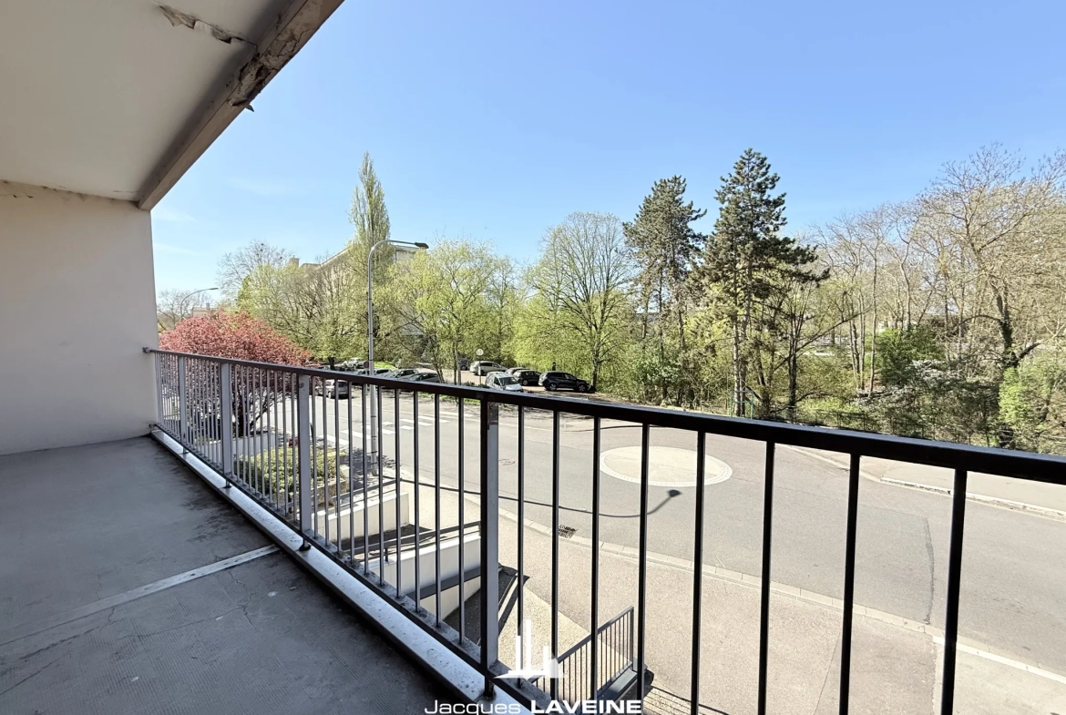 Appartement 3 pièces à Metz-Queuleu avec balcon, garage et cave 