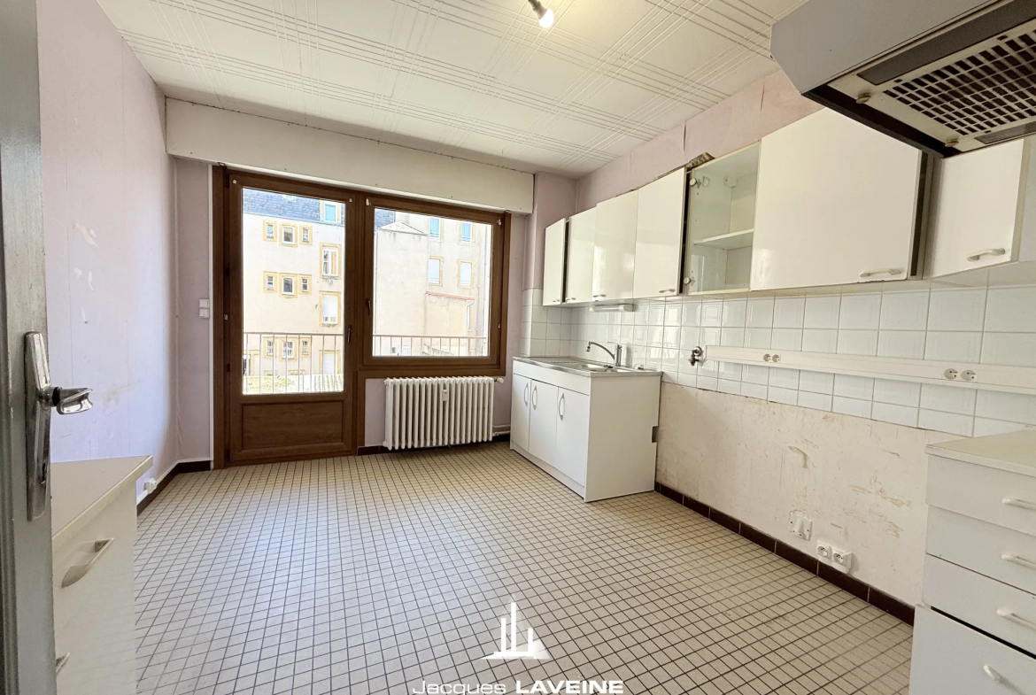 Appartement 3 pièces à Metz-Queuleu avec balcon, garage et cave 