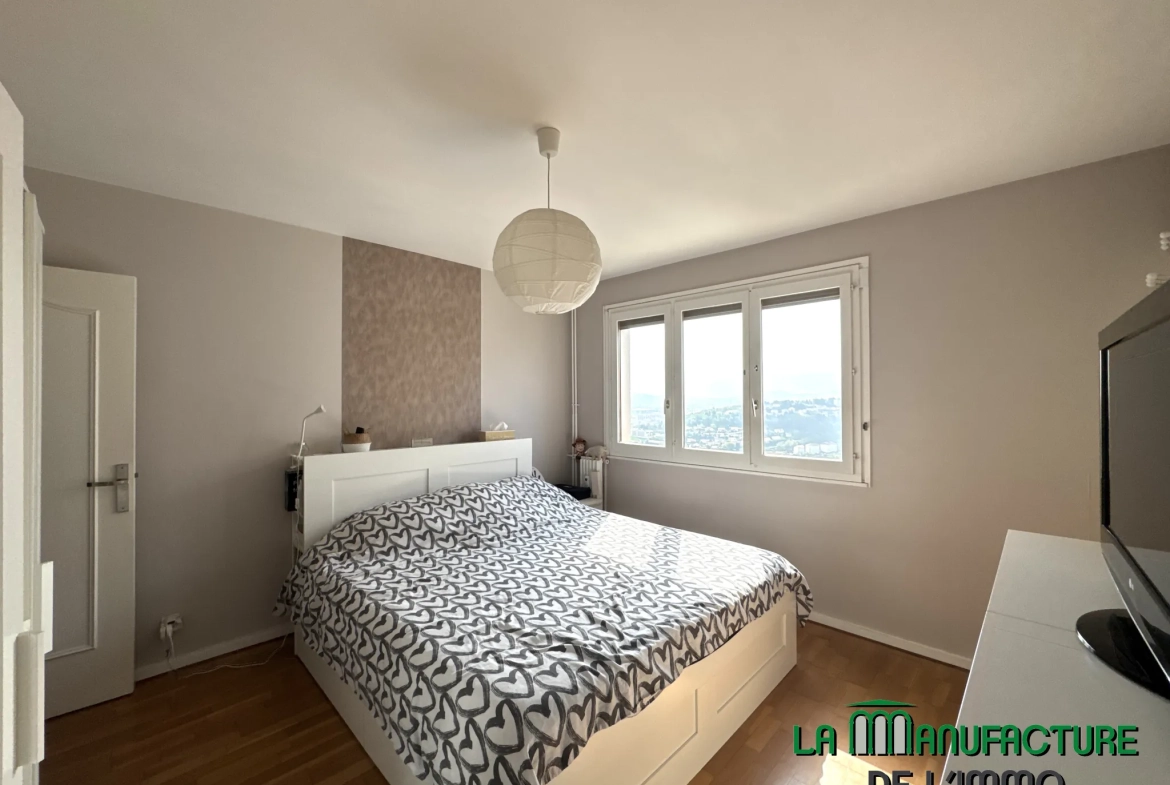 Spacieux appartement F5 de 98,13 m² avec balcon à Villars/Le Plat Haut 