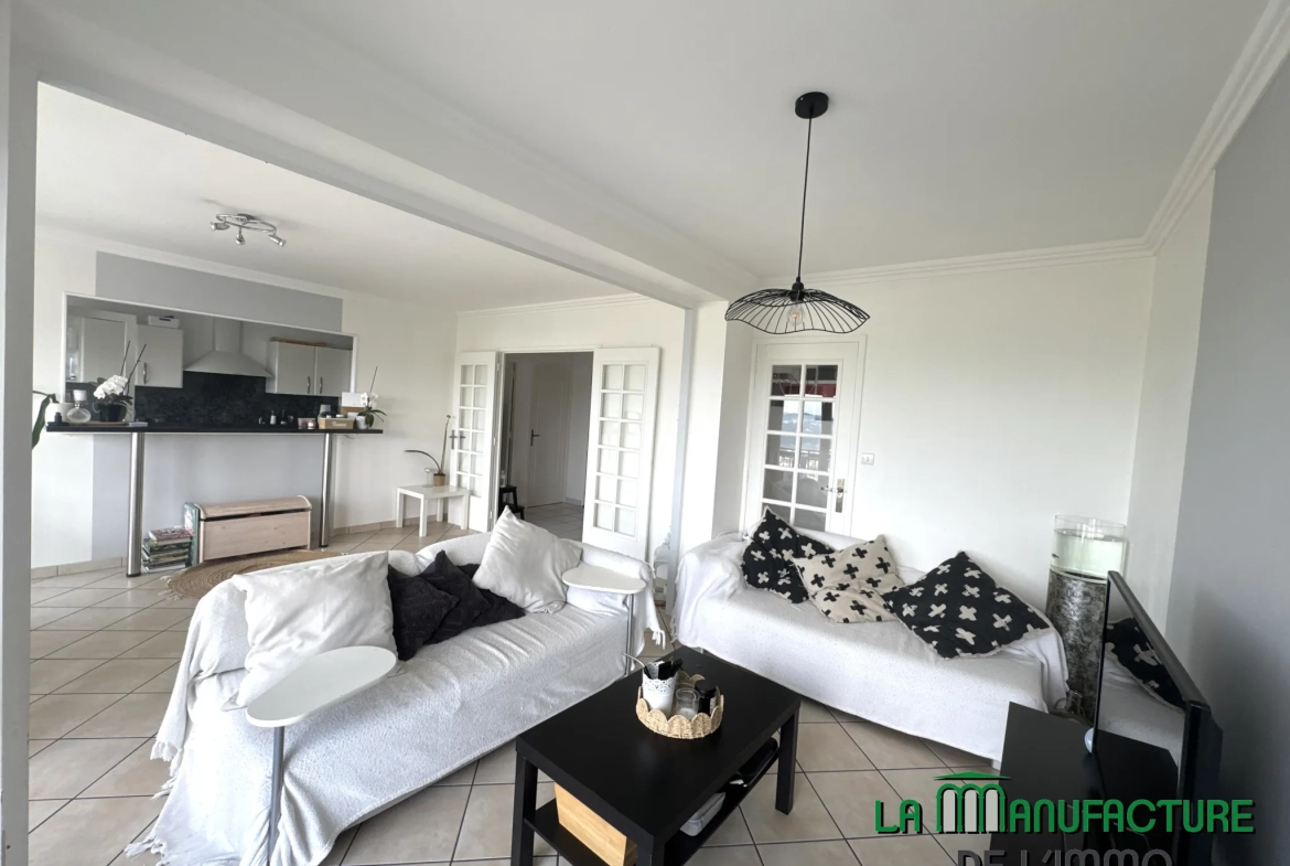 Spacieux appartement F5 de 98,13 m² avec balcon à Villars/Le Plat Haut 