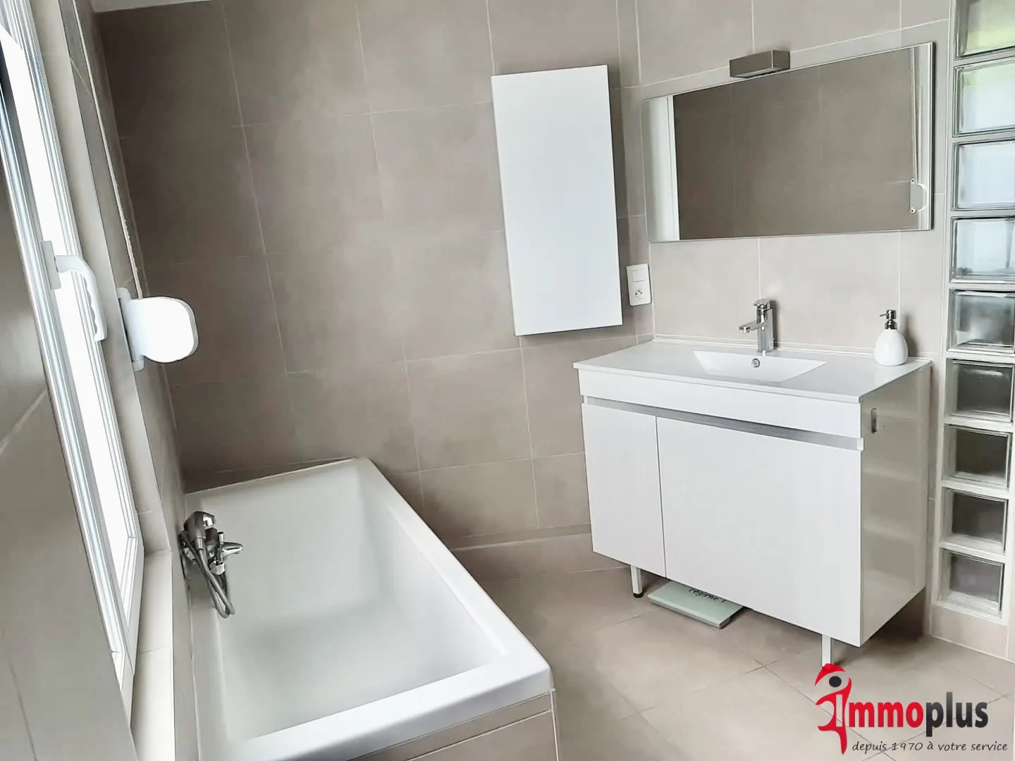 Spacieux appartement F4 rénové de 71 m² à Blotzheim avec parking et cave 