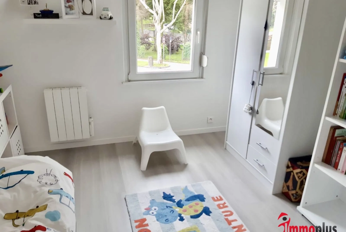Spacieux appartement F4 rénové de 71 m² à Blotzheim avec parking et cave 