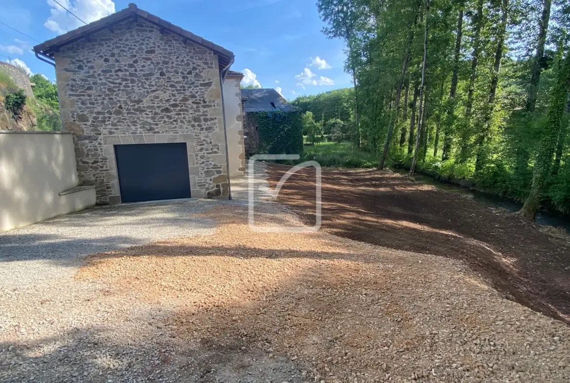 Maison rénovée avec jardin à Terrou dans le Lot 