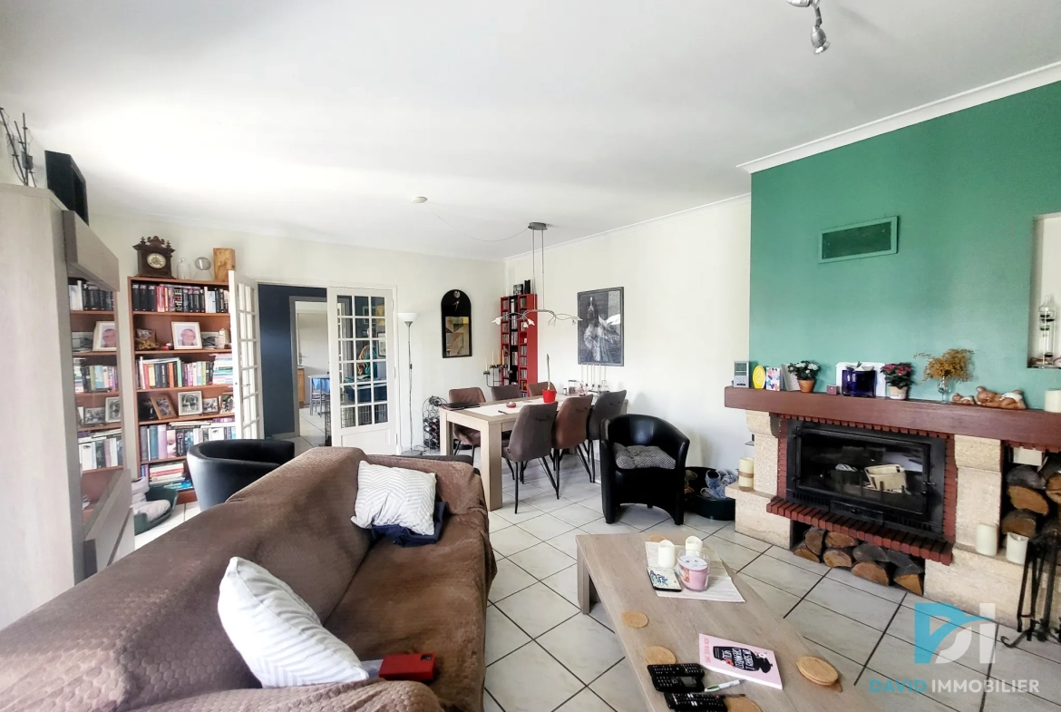 Villa de plain-pied avec piscine à Valros - 3 chambres, garage, économies d'énergie 