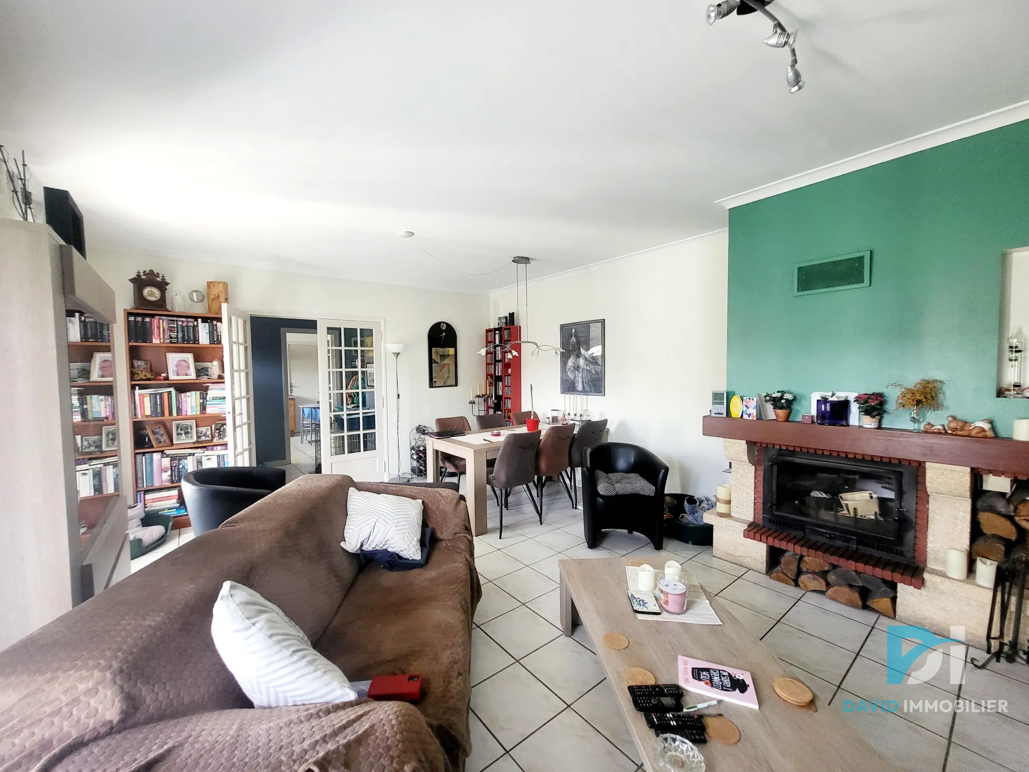 Villa de plain-pied avec piscine à Valros - 3 chambres, garage, économies d'énergie 
